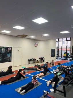 Cours collectif au sol chez MFP Sport